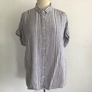 Linen Lyocell Blend Gray/White Striped Cap-sleeved Buttonup Time and Tru shirt L